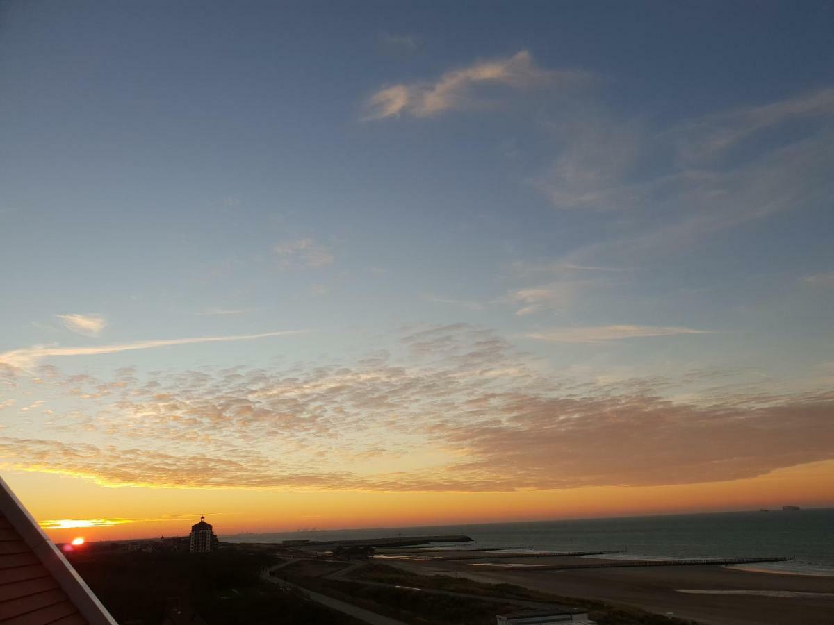 Penthouse Windkracht 10 Aan Het Strand Van Cadzand Exterior foto